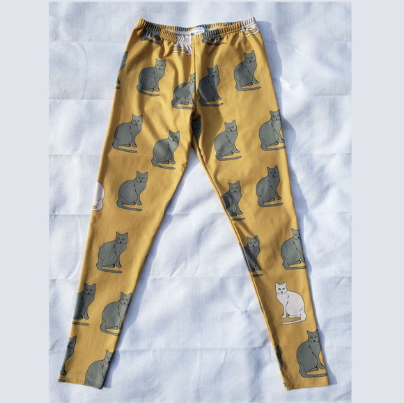CowCow Cat Leggings - Picture 2 of 4